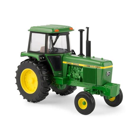 john deere 1 32 scale